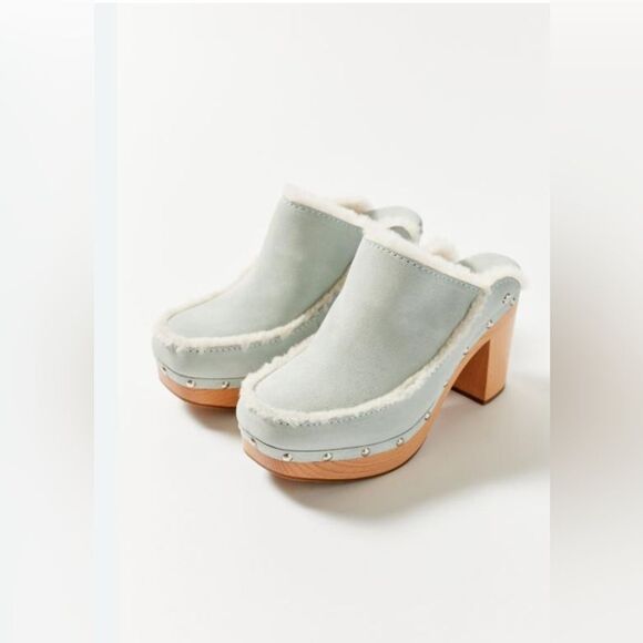 UGG Aubriana Platform Slip On Wooden Clog Heel in Sage mint green 9 - Picture 3 of 16